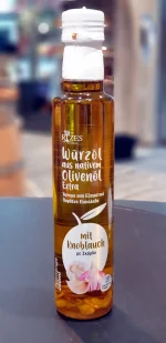 Natives Olivenöl mit Knoblauch RIZES
