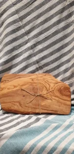Brettchen 35cm aus Olivenholz – Bild 3