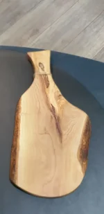 Brettchen 30cm mit Griff aus Olivenholz – Bild 5