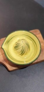 Zitronenpresse aus Keramik "gelb" handmade