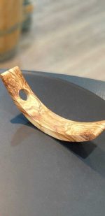 Weinflaschenhalter aus Olivenholz – Bild 3