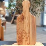 Brettchen mit Griff 30cm aus Olivenholz HANDMADE