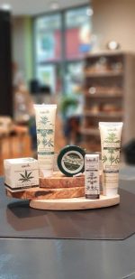 Körperbutter mit Olive & Cannabis Sativa Öl 75ml – Bild 2