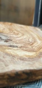 Brettchen 45cm aus Olivenholz – Bild 4