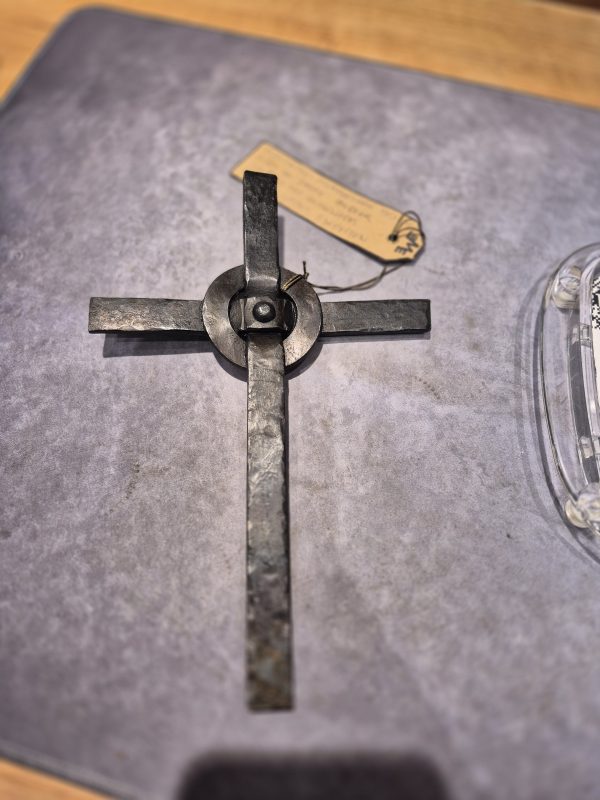 Kreuz handgeschmiedet
